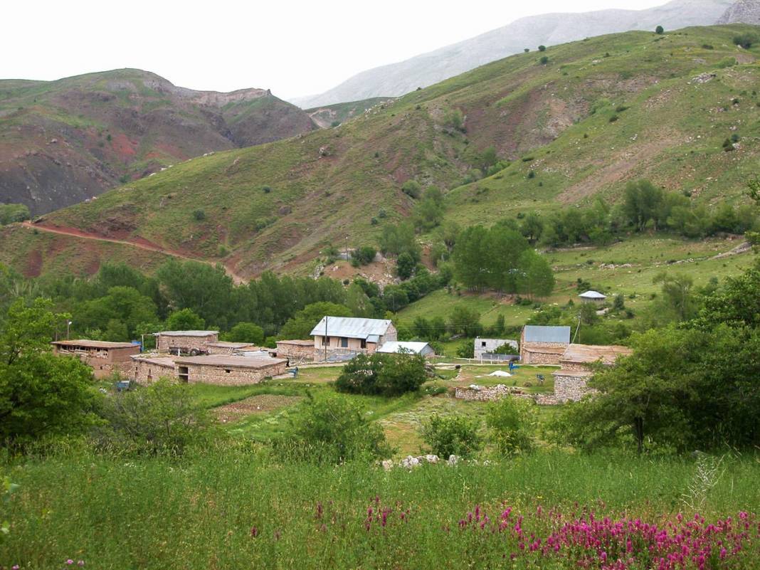 Doğanşehir Topraktepe Köyü Resimleri 1