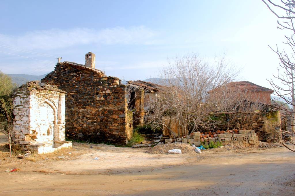 Bayındır Karahalilli Köyü Resimleri 6