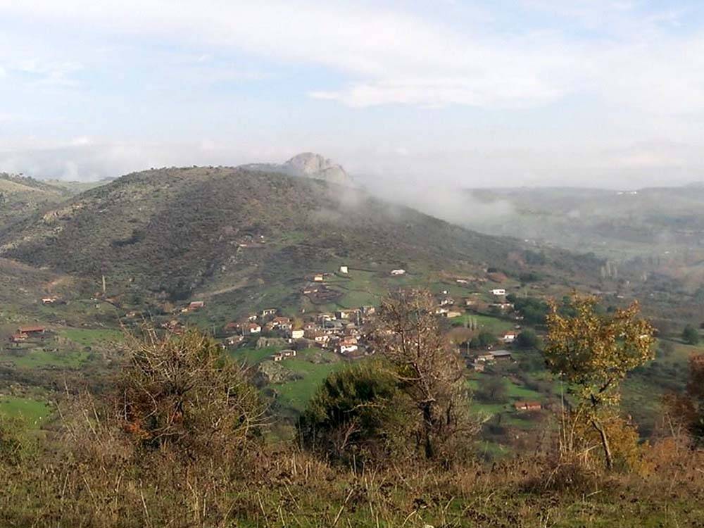 Bergama Kaleardı Köyü Resimleri 3