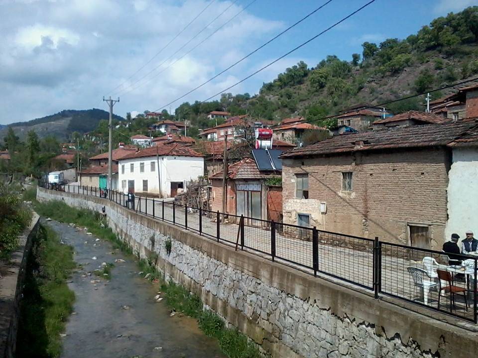 Bergama Karalar Köyü Resimleri 1