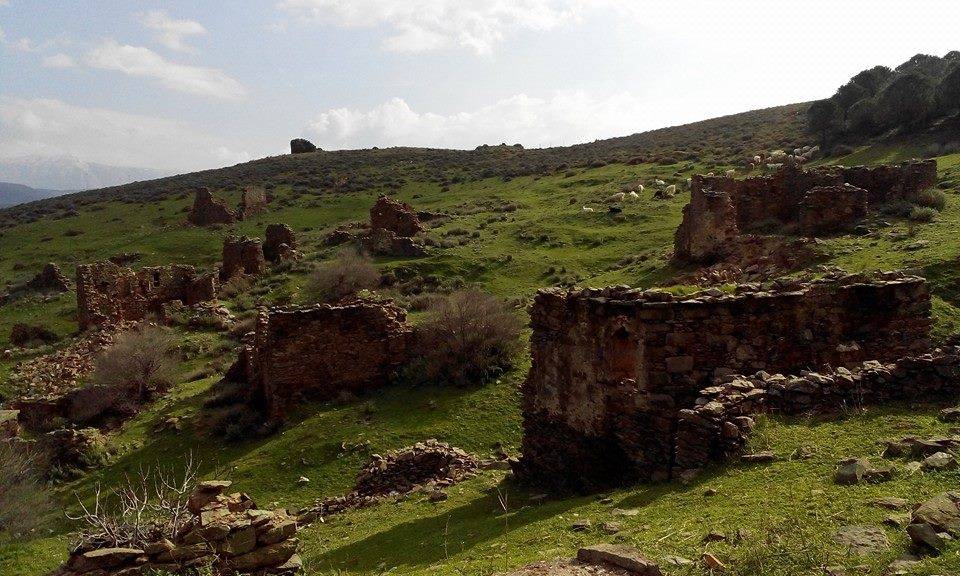 Karaburun Parlak Köyü Resimleri 5