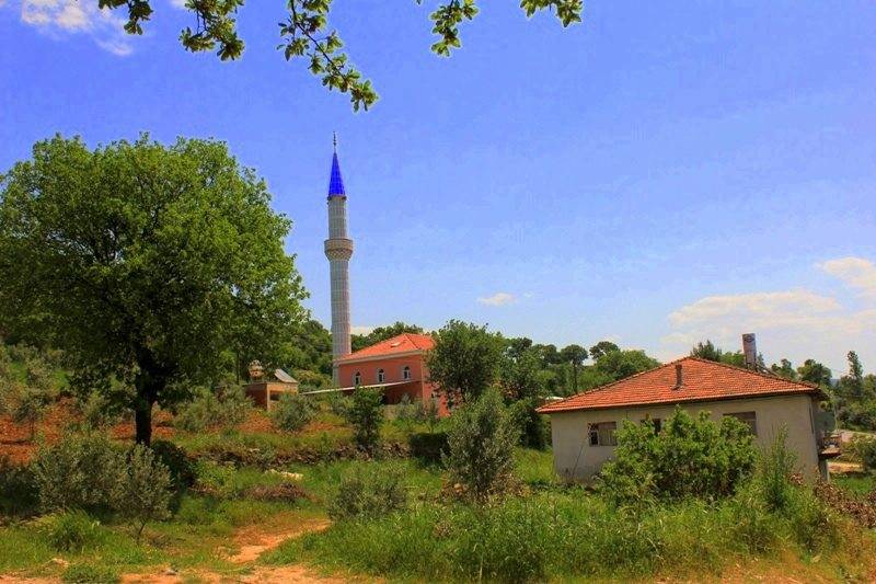 Kiraz Emenler Köyü Resimleri 12