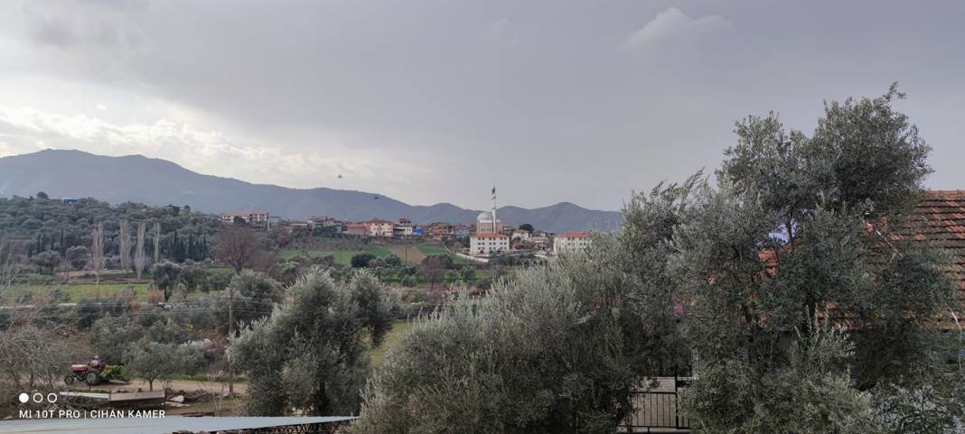 Kiraz Haliller Köyü Resimleri 4