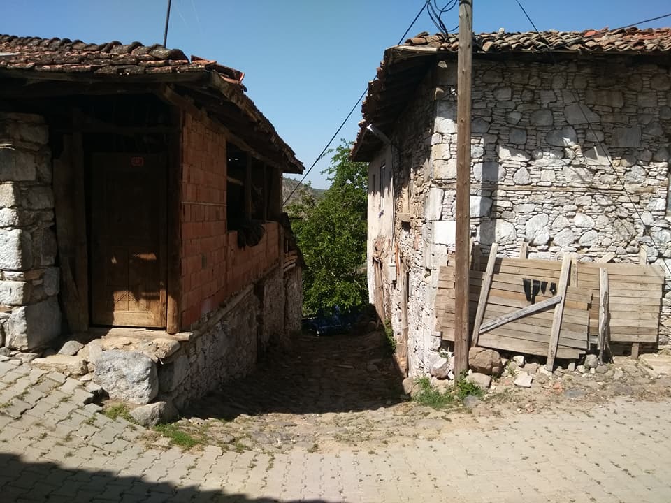 Demirci Çardaklı Köyü Resimleri 1