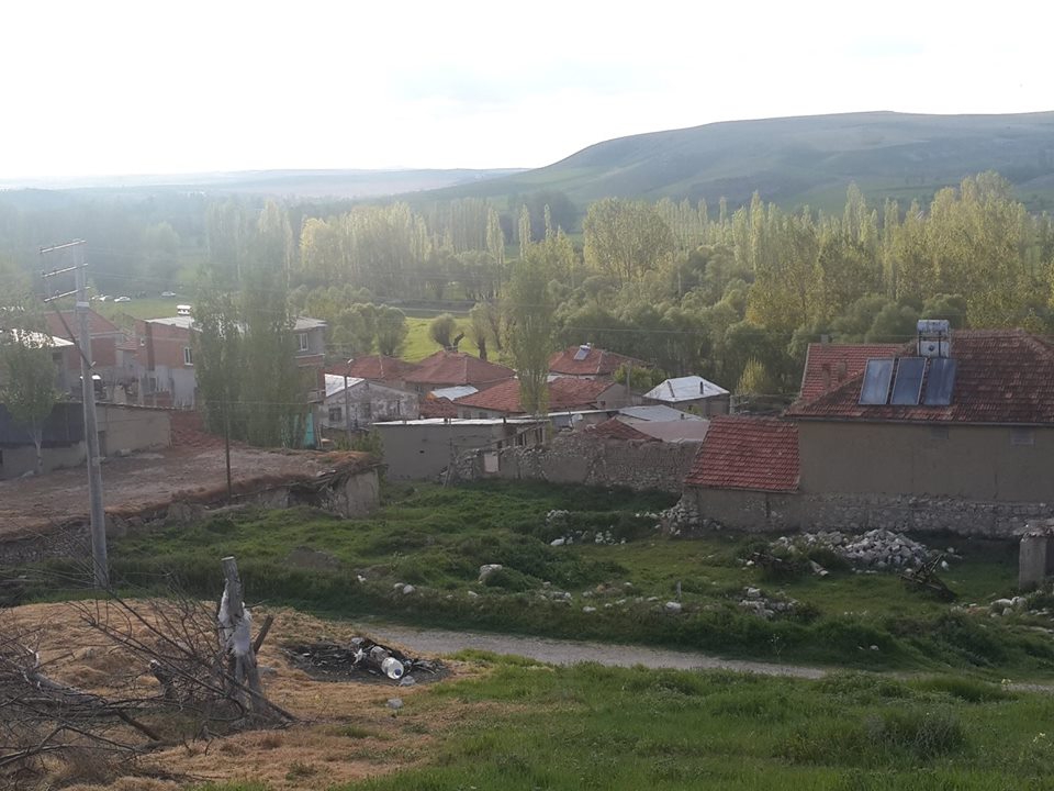 Afyon Sinanpaşa Ayvalı Köyü Resimleri 13