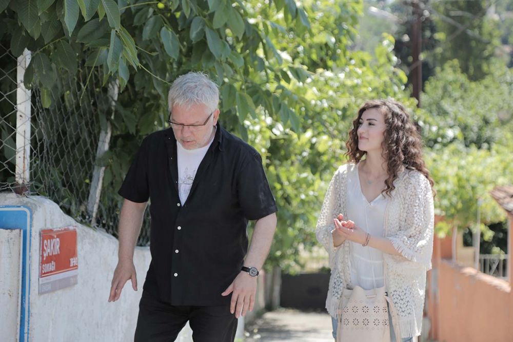 Şahane Damat Setinden Renkli Set Kareleri 3