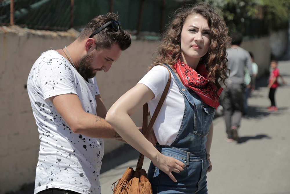 Şahane Damat Setinden Renkli Set Kareleri 4