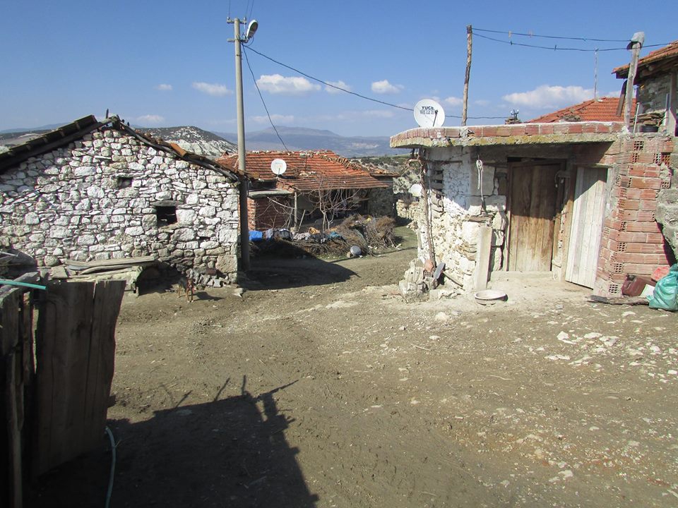 Selendi Dumanlar Köyü Resimleri 11