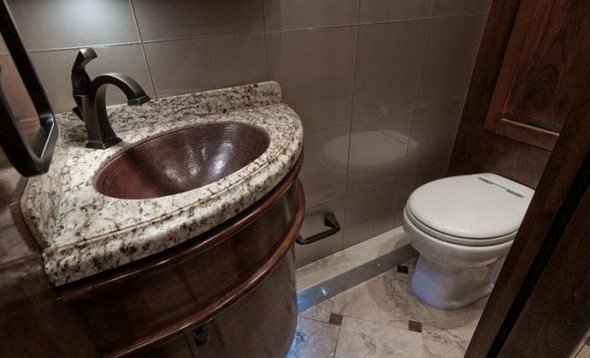 Saray Gibi Otobüs! 24