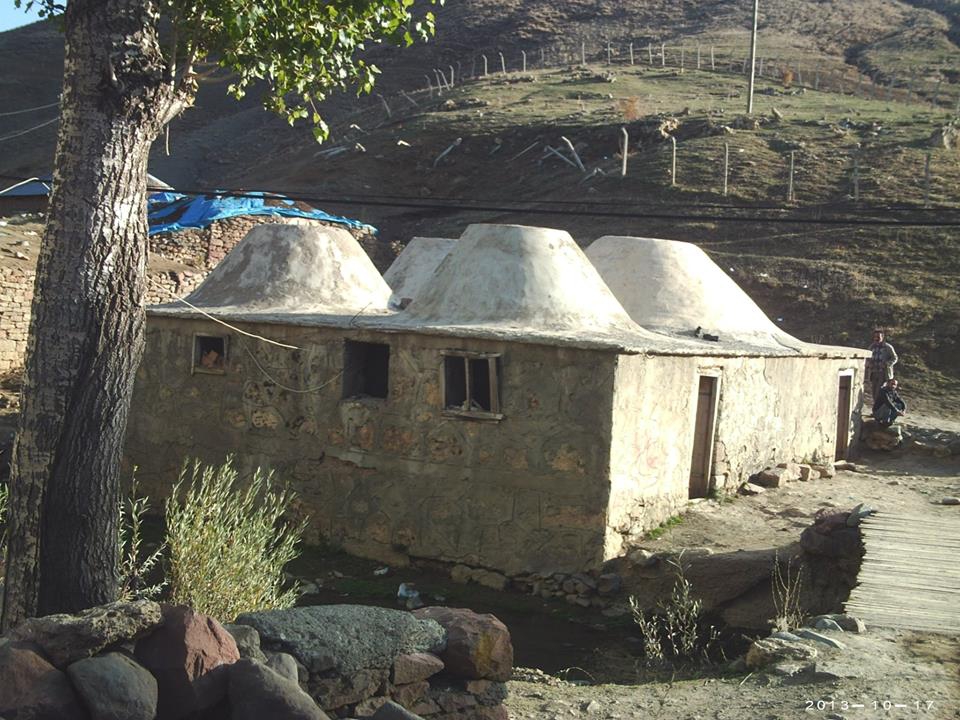 Tekman Yiğitler Köyü Resimleri 1