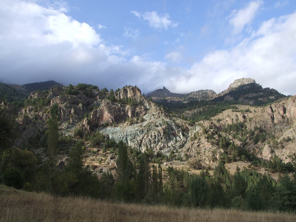 Uzundere Çamlıyamaç Köyü Resimleri 1