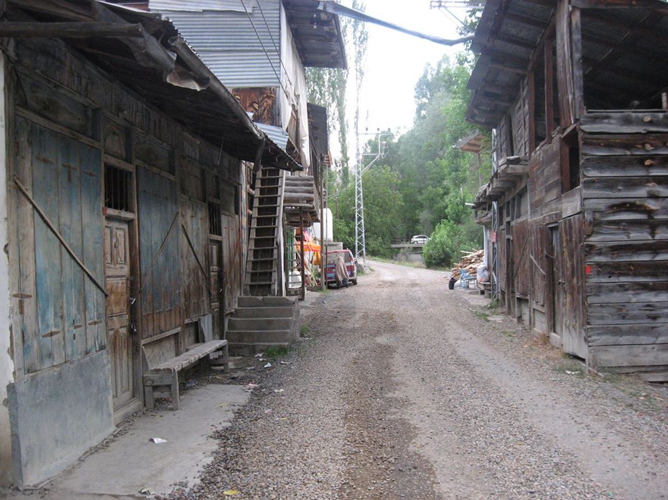 Uzundere Dikyar Köyü Resimleri 8