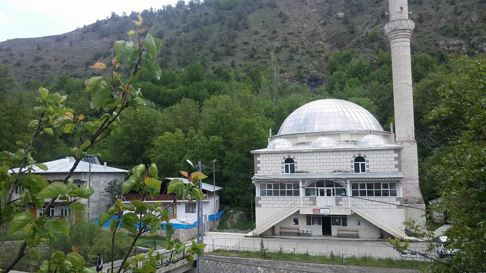 Uzundere Sapaca Köyü Resimleri 5