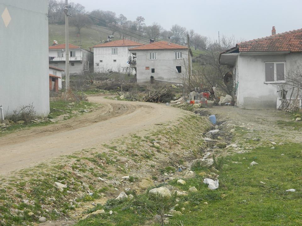 Altıeylül Karamanlar Köyü Resimleri 3