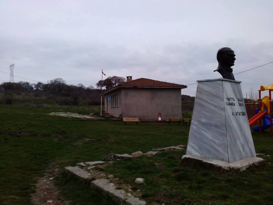 Altıeylül Ortamandıra Köyü Resimleri 5