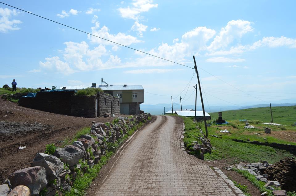 Hanak Güneşgören Köyü Resimleri 1