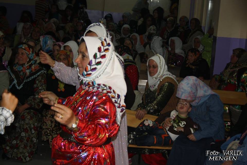 Bolu Mengen Yöresel Kıyafetler 12
