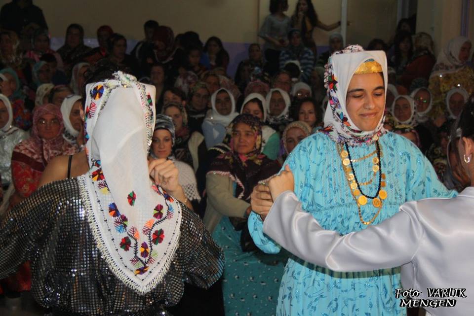 Bolu Mengen Yöresel Kıyafetler 17