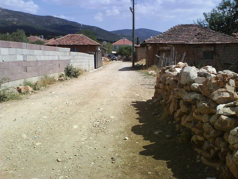 Sivaslı Eldeniz Köyü Resimleri 9