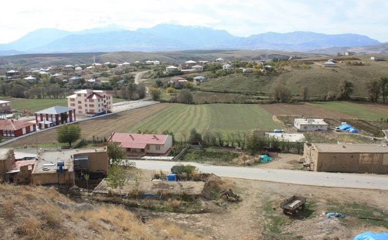 Afşin  Hüyüklü  Köyü Resimleri 10