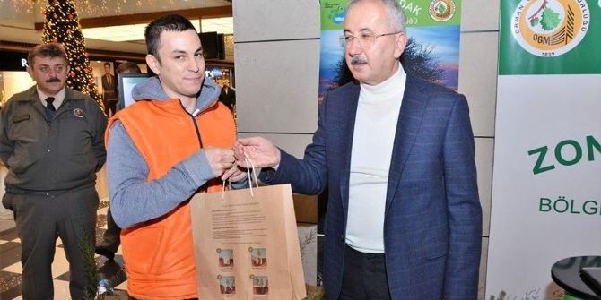 Orman Bölge Müdürlüğü Fidan Dağıttı