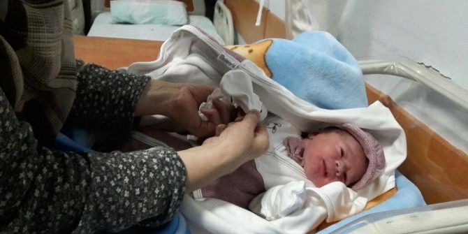 Edremit’te 2017’nin İlk Bebeği Ömer Asaf Oldu