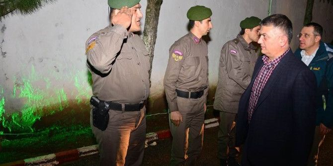 Vali’den Asker Ailesine Sürpriz Telefon