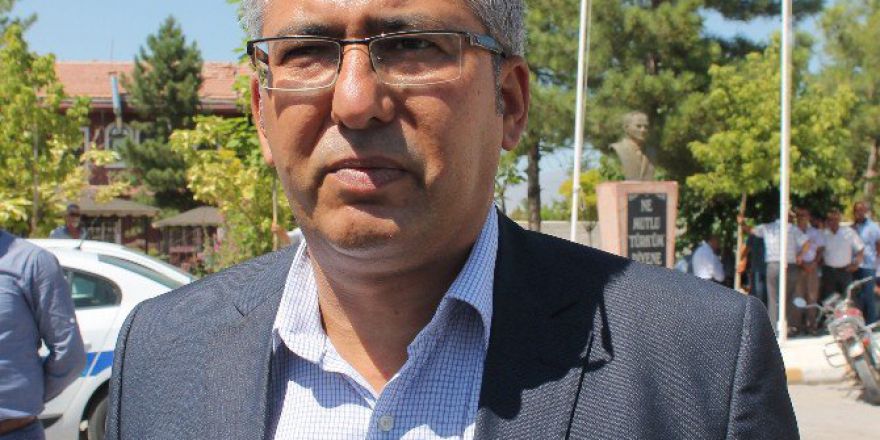 Darbeci Tuğgenerali Öldürdüğü İddia Edilen Astsubay Halisdemir Toprağa Verildi