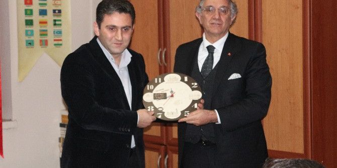 Güneş Vakfı’nda Hilmi Ziya Ülken’de “Aşk Ahlâkı” Ve “İnsanî Vatanseverlik” Konferansı