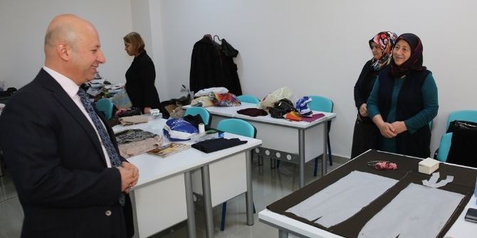 Başkan Çolakbayrakdar, Hanımlara Özel Tesisi Eşiyle Birlikte İnceledi