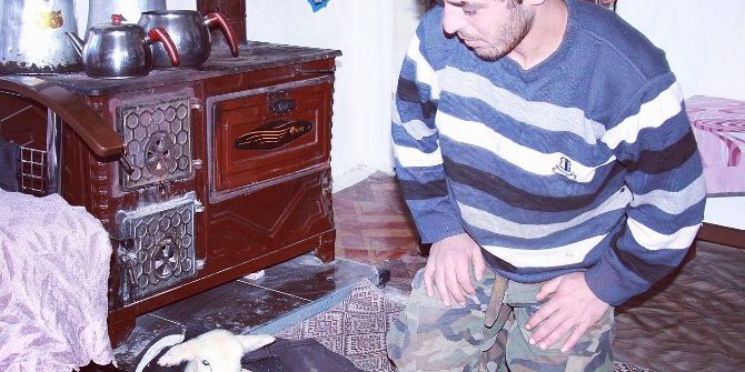 Minik Kuzu Kuzine Başında