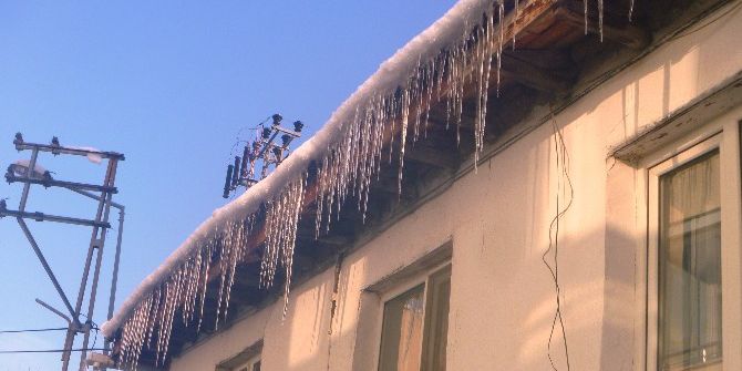 Buz Sarkıtları Tehlike Saçıyor