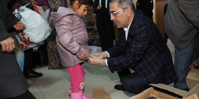 Başkan Çelikcan, Suriyeli Ailelere Sahip Çıktı