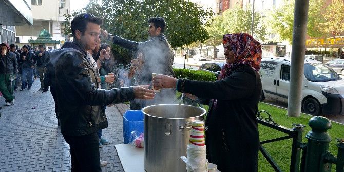 Tepebaşı Gençlik Merkezleri Kente Yön Veriyor