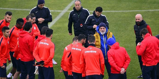 Çaykur Rizespor, İkinci Yarı Hazırlarına Başladı