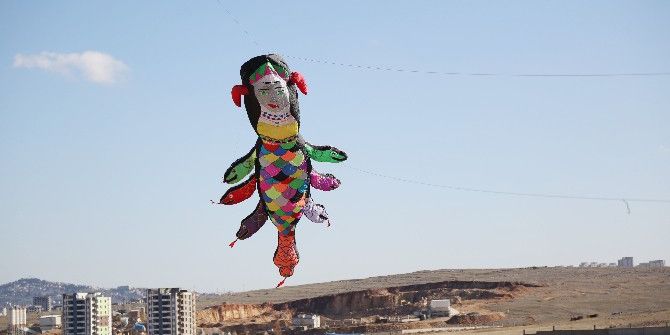 3 Boyutlu Şahmeran Hindistan Yolunda