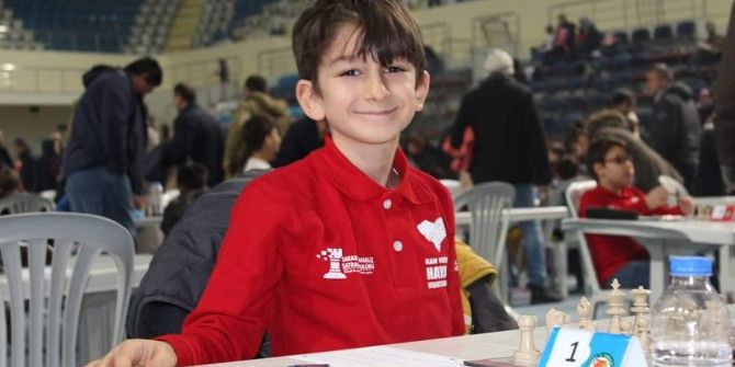 Sakarya Analiz Satranç Kulübünden Kızılay’a Destek