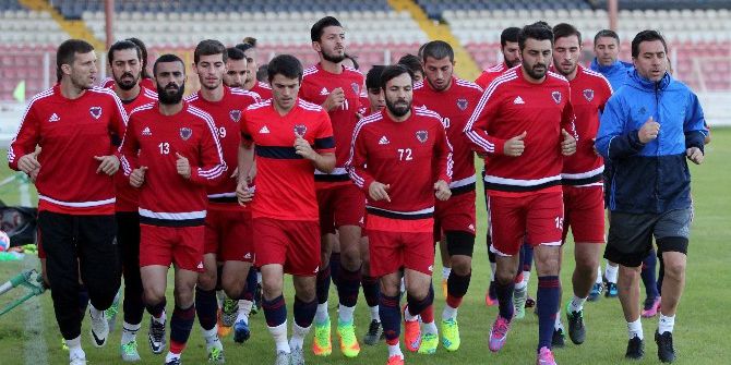 Mersin İdmanyurdu, Antalya’da Çalışmalarını Sürdürüyor
