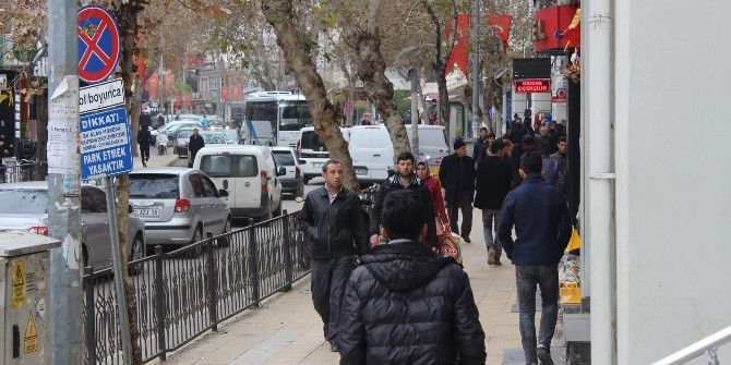 Vatandaşlar Terör Olaylarına Tepki Göstererek Barış İstedi