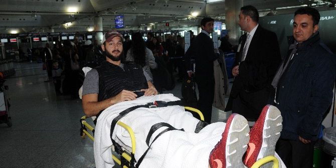 Saldırıda Yaralanan Abd’li Yazılımcı Ülkesine Döndü