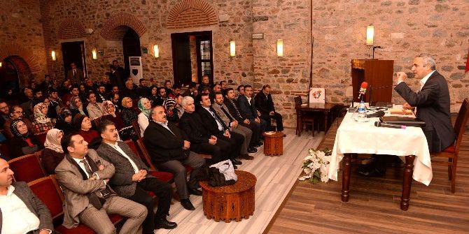 Demirli: “Modern İdeolojiler İbnü’l Arabi’nin Düşüncesini Arıyor”