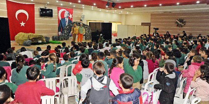 Büyükşehir Belediyesi Şehir Tiyatrosu Bir Ayda 5 Bin İzleyiciye Ulaştı