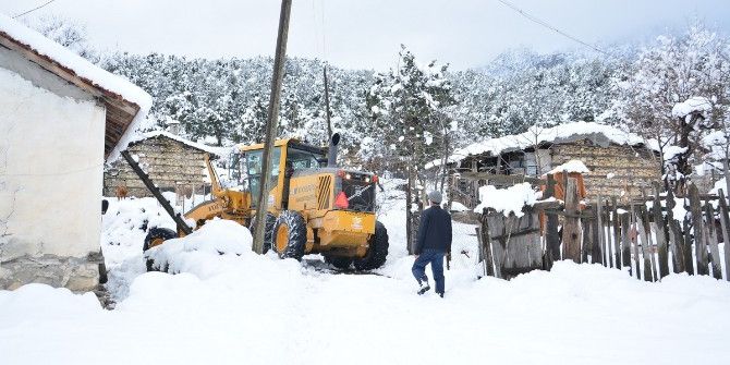 Manavgat’ta Karla Mücadele Çalışmaları