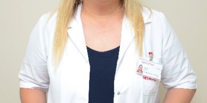 Dermatolog İçke: “Sigara Ve Güneş Yaşlanmayı Hızlandırıyor”