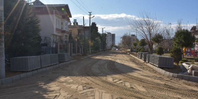 Nazilli’de 9 Bin Metrekare Yol Yenilendi