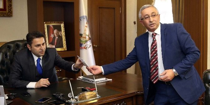 Tokatlı Minibüsçülerden Halep’e Yardım