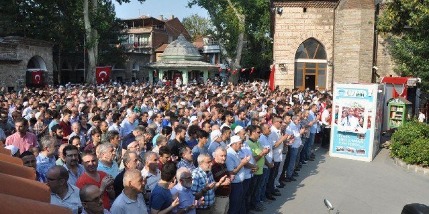 Şehitler İçin Gıyabi Cenaze Namazı