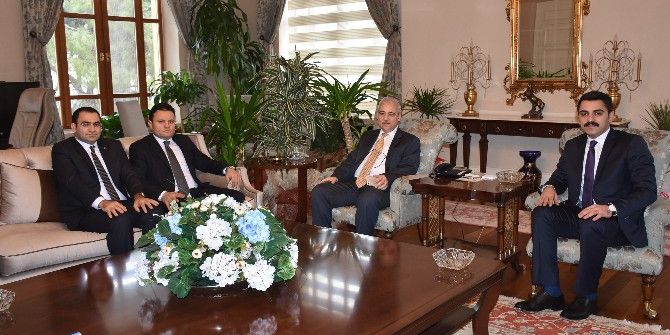 Vali Güvençer Misafirlerini Ağırladı