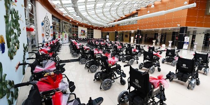 Büyükşehir’den 80 Tekerlekli Sandalye Dağıtımı