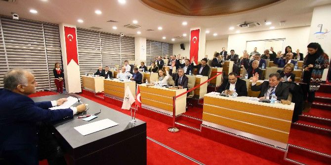 Yılın İlk Meclisi Yeni Binada